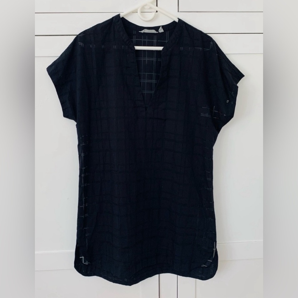 Athleta Size L tunic top black size L